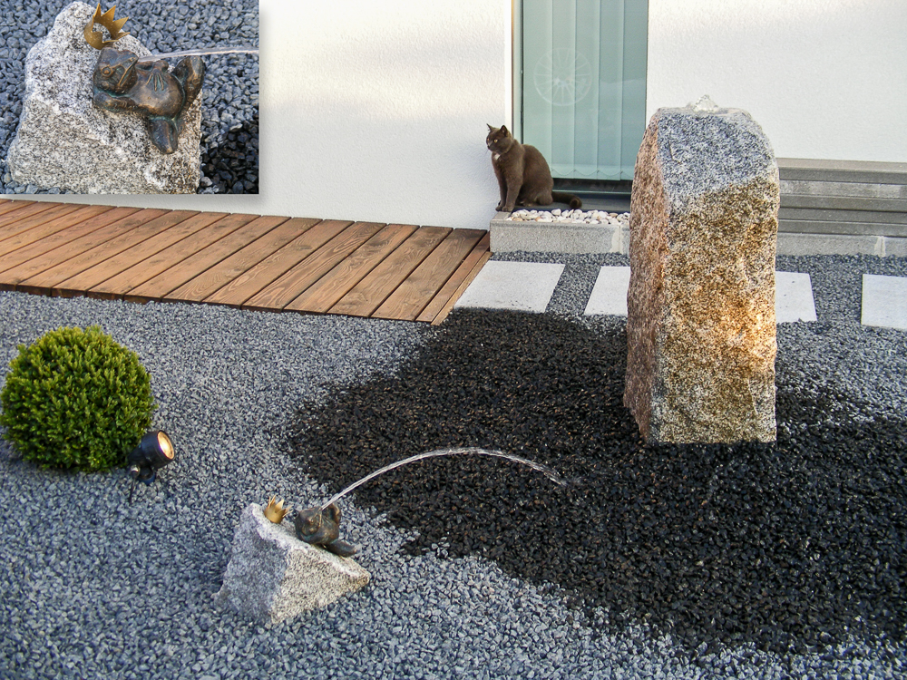 Stein und Wasserspiel